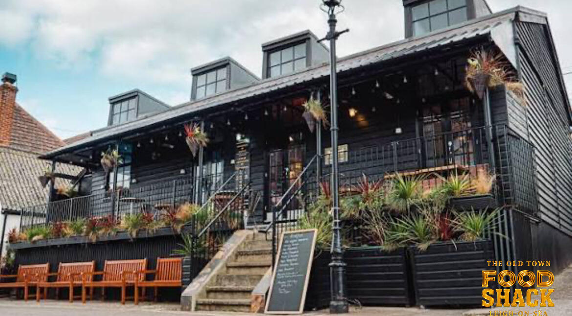 The street view of the restaurant, Food Shack